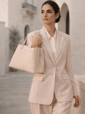 Traje de mujer Apricot elegante
